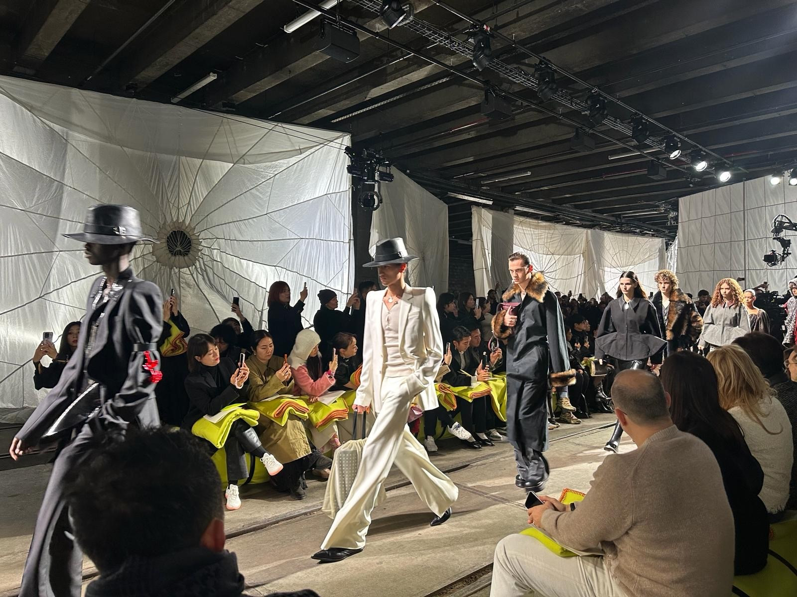 1 Segro Alexander Mcqueen