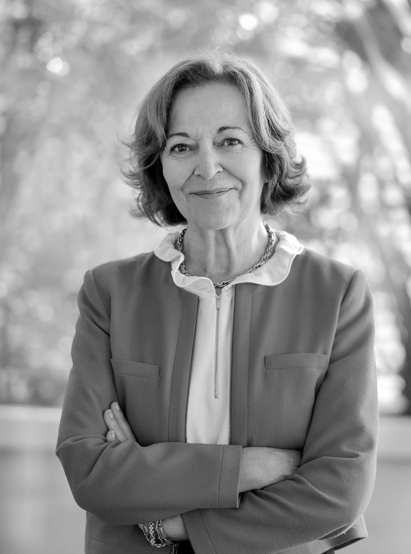 Annemarie Idrac Web Grey